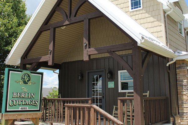 Book Village Dreams Cottage Amish Country Ohio All Cabins